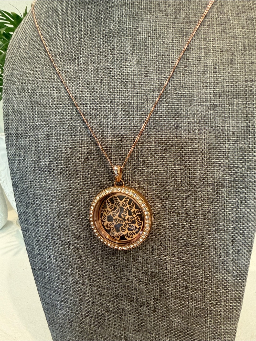 Origami Owl Rose Gold Floral Locket Necklace with Crystal Border
